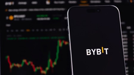 عملية سرقة ضخمة تستهدف منصة عملات رقمية بقيمة 1.5 مليار دولار
