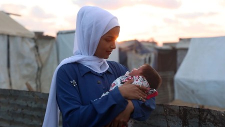 500 شخصية إعلامية تطالب بي بي سي بإعادة بث فيلم عن غزة