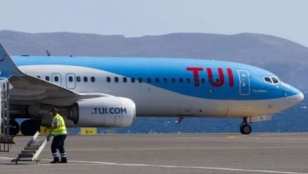 أكثر من 800 سائح بريطاني يقاضون TUI بعد إصابتهم بأمراض مروعة في الرأس الأخضر
