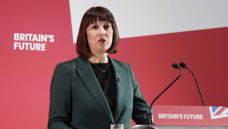 ريفز: الضرائب المرتفعة خيار لإنقاذ NHS في مواجهة تحديات اقتصادية ضخمة