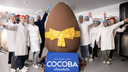 Cocoba البريطانية تصنع أكبر وأثقل بيضة شوكولاتة في المملكة المتحدة