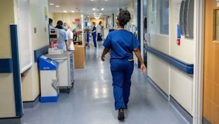 مبادرة جديدة لربط أطباء الأسرة بالأخصائيين بهدف قوائم الانتظار