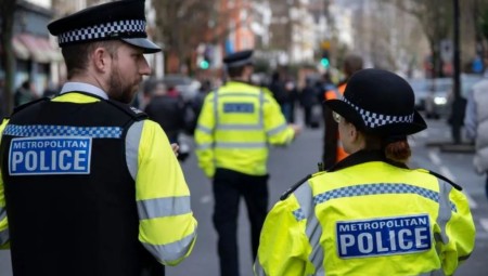 رقم قياسي صادم: أكثر من 150 ألف سرقة شخصية في عام واحد بإنجلترا وويلز