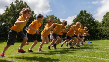 في ظل موجة الحر.. غضب أولياء الأمور بعد إلغاء الأنشطة الرياضية في المدارس