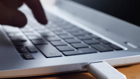 الأمن السيبراني على المحك: أكثر من 2000 جهاز مفقود من مؤسسات حكومية بريطانية