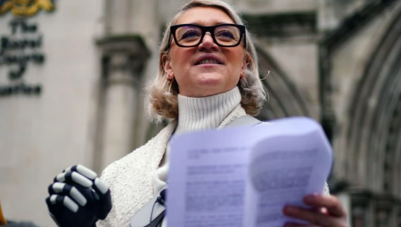 أم تفقد ذراعها وساقها تحت عجلات المترو وتقاضي هيئة النقل بـ25 مليون جنيه إسترليني