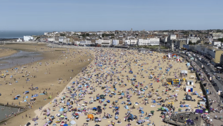 موجة حر شديدة تضرب أوروبا: درجات حرارة قياسية ووفاة أولى بسبب الحرارة