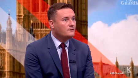 وصفها بالمروعة: وزير الصحة البريطاني يدين هتافات الموت للجيش الإسرائيلي في غلاستونبري