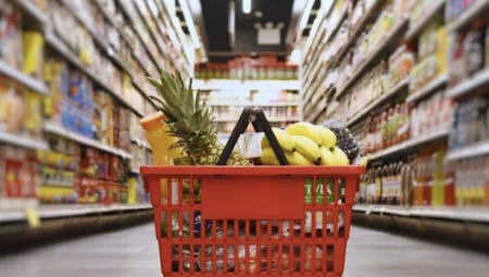 خطة بريطانية لمكافحة السمنة... وغرامات على المتاجر والمطاعم غير الملتزمة بالغذاء الصحي