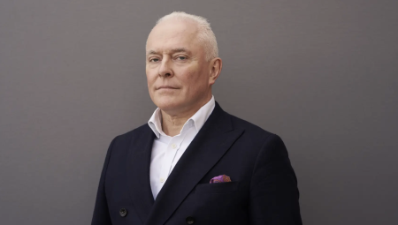 محامٍ بريطاني يستقيل من الجنائية الدولية بسبب تهديدات أمريكية حول غزة