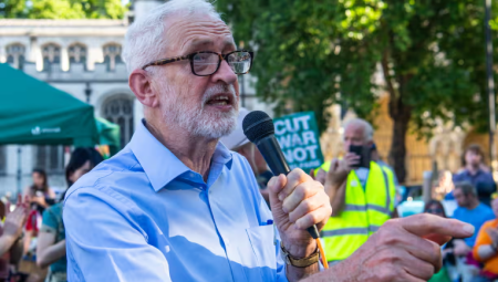 كوربين يلمّح إلى تشكيل حزب يساري جديد ينافس حزب العمال