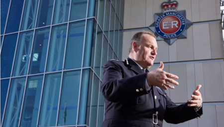 شرطة مانشستر تُحقق في أكثر من 1000 مشتبه به في قضايا استغلال جنسي للأطفال