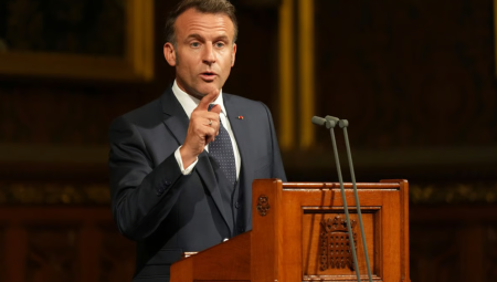 من قلب البرلمان البريطاني: ماكرون يعد بإجراءات صارمة لوقف الهجرة غير الشرعية عبر القناة