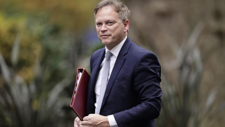 غرانت شابس يدافع عن التكتّم على تسريب بيانات آلاف الأفغان