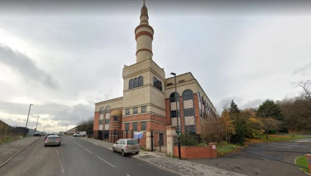 محكمة بريطانية تصدر حكمًا مخففًا على رجل أطلق جرذانًا داخل مسجد بشيفيلد بدوافع عنصرية