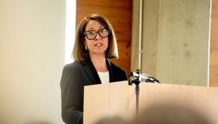 بريطانيا تطلق مراجعة لرفع سن التقاعد الحكومي