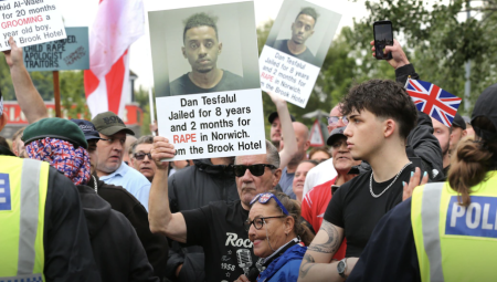 بريطانيا تشهد تصاعدًا في الاحتجاجات ضد فنادق طالبي اللجوء