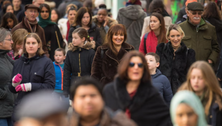 98% من الزيادة السكانية في إنجلترا وويلز ناتجة عن الهجرة