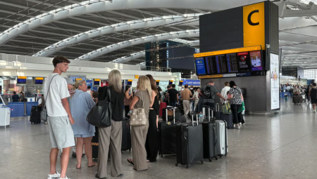 كشف سبب العطل الراداري الذي عطّل 150 رحلة جوية في بريطانيا