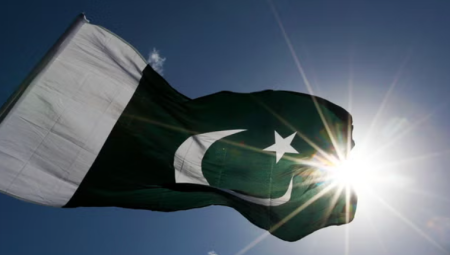 بريطانيا تحذّر من السفر إلى باكستان بعد تهديدات أمنية تستهدف فنادق راقية