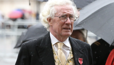 قاضٍ بريطاني: منح حق التصويت لسن 16 خطأ سياسي قد يرتد على حزب العمال