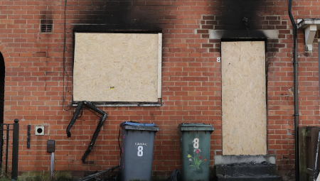 بريطانيا: تحذير من خطر بطاريات الدراجات الكهربائية المباعة دون رقابة بعد وفاة شاب في حريق