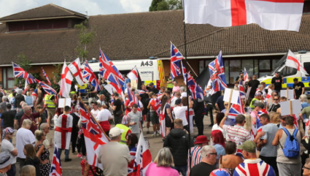 محكمة الاستئناف توقف قرار إخلاء فندق طالبي اللجوء في إيبينغ