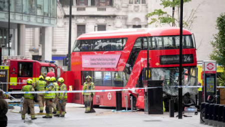 إصابة 17 شخصًا في حادث حافلة قرب محطة فيكتوريا في لندن