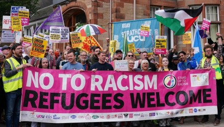 اسكتلندا تحت الضغط: موجة لاجئين من إنجلترا تثير احتجاجات ومخاوف مالية