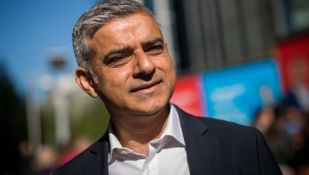 صادق خان: قيم لندن تجذب أعدادًا قياسية من الأمريكيين لطلب الجنسية البريطانية