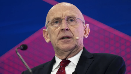 انتقادات تطال وزارة الدفاع البريطانية لحظرها مشاركة ضباط إسرائيليين في الكلية الملكية للدفاع