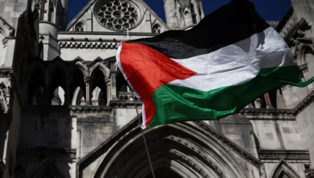 مصير مئات المعتقلين بسبب دعم Palestine Action معلق بانتظار قرار المحكمة