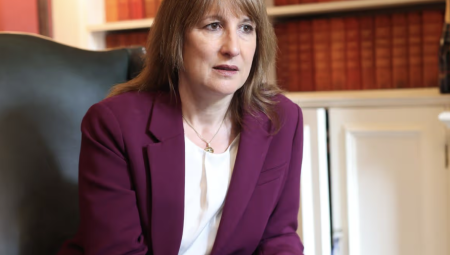 عاجل | ريفز تهاجم حماقة الحرب الأمريكية على إيران وتُحذر من تضرر الأسر البريطانية