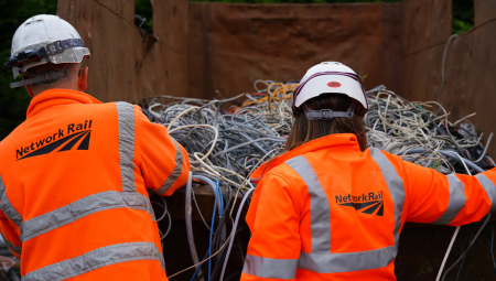 سرقات الكابلات تكبد شبكة قطارات لندن 12.1 مليون جنيه إسترليني وتسبّب تأخيرات واسعة