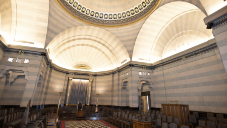 الماسونيون يرفعون قضية ضد شرطة لندن لإلغاء سياسة كشف عضويتهم