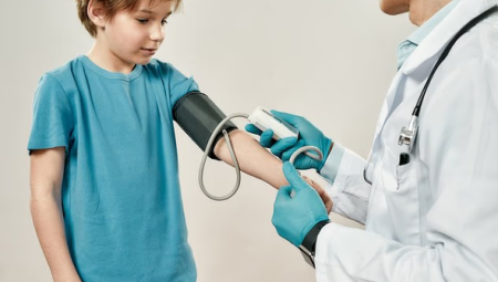 تضاعف ارتفاع ضغط الدم لدى الأطفال يثير دعوات لإطلاق برنامج وطني للفحص في بريطانيا