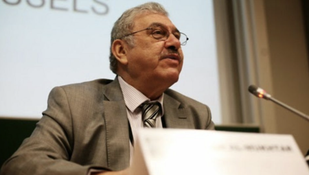 الحاجب لا يعلى على العين حكمة جدتي