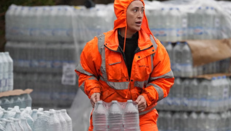 هيئة تنظيم المياه تغرّم “ساوث إيست ووتر” 22.5 مليون جنيه بعد انقطاعات مياه أثرت على مئات الآلاف