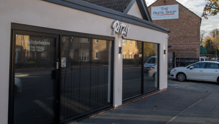 الشرطة البريطانية تحقق في حوادث طعن محتملة الارتباط بهجوم قطار كمبريدجشاير