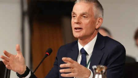 استقالة المدير العام ورئيسة أخبار BBC بعد فضيحة تعديل خطاب ترامب