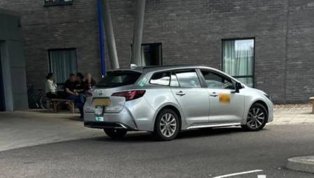 الحكومة البريطانية تحظر سيارات الأجرة على طالبي اللجوء للمواعيد الطبية ابتداءً من فبراير