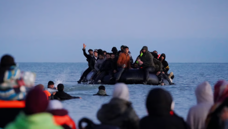 دراسة أكسفورد: سياسات الهجرة البريطانية تزيد منح حق اللجوء للرجال على حساب النساء