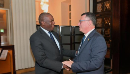 الحكومة البريطانية ترفض نشر وثائق عن اجتماع سري بين وزير بريطاني ومسؤول إسرائيلي