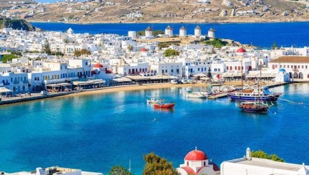 مقتل مهاجر وفقدان اثنين على سواحل اليونان