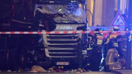 ألمانيا.. إصدار مذكرة توقيف بحق منفذ حادث الشاحنة